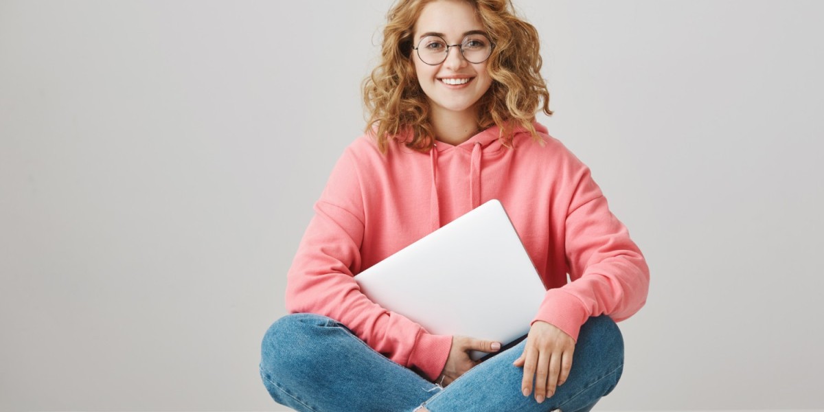 How Online Help Services Simplify Learning for College Students