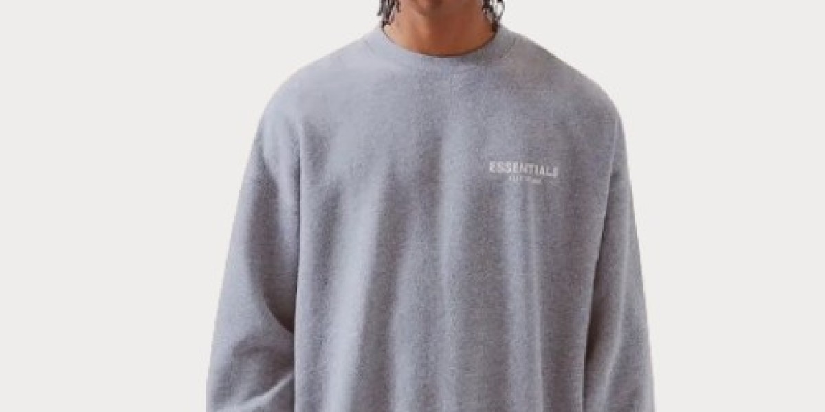 Essentials Hoodie: A Modern Streetwear Icon