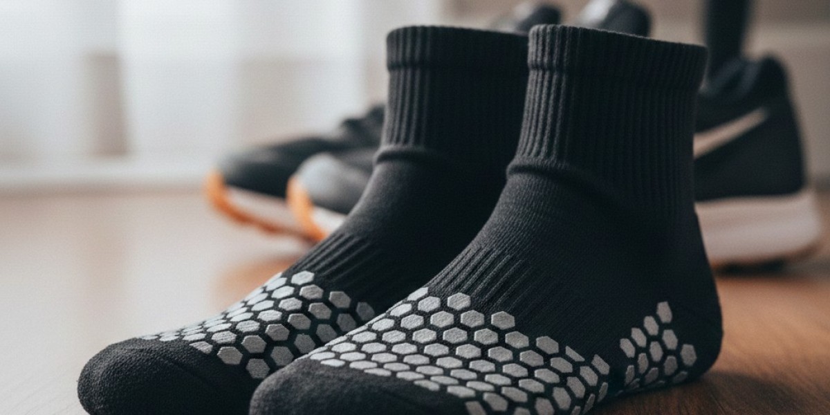 Grip Socks: The Small Sports Essential That Changes Everything
