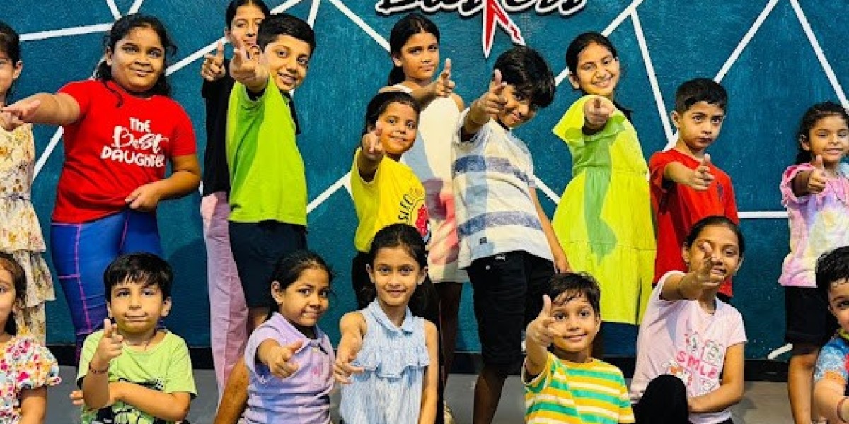 Buskers Dance Institute, Chitrakoot, Vaishali Nagar – Where Bollywood Dance Feels Real