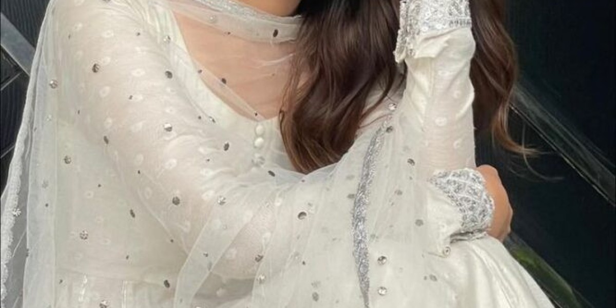 The Elite Forbidden Circle: Call Girls in Pakistan for the Ultimate VIP Escape